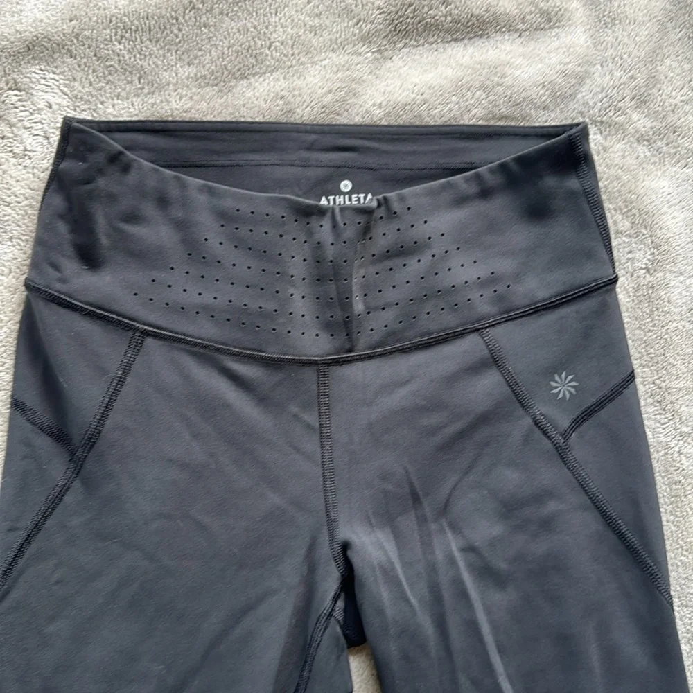 Athleta Black Cropped Leggings - Picture 4 of 7